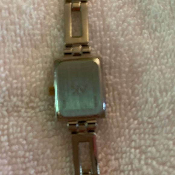 Anne Klein Ladies watch-Gold and Silver. Pretty!! - Picture 3 of 6